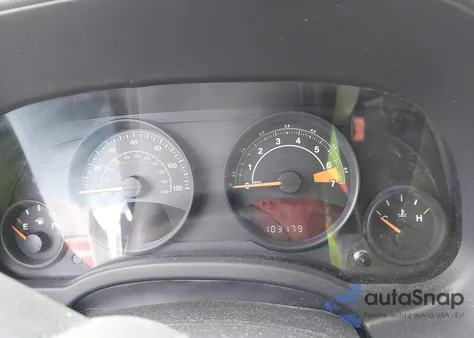 2015 Jeep Compass Sport z USA, uszkodzony, nr VIN 1C4NJDBB6FD423577